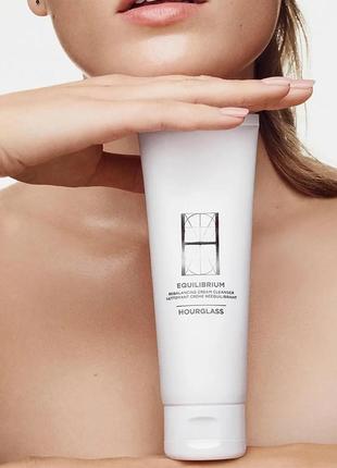 Hourglass equilibrium rebalancing cream cleanser відновлюючий очищаючий крем, 27 мл