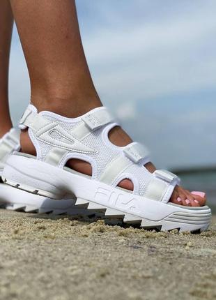 Босоніжки жіночі філа fila white

/ женские босоножки фила белые