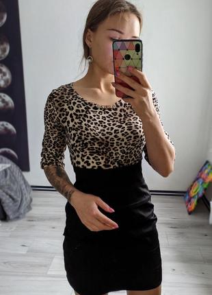 Платье по фигуре, короткое красивое платье