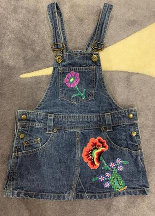 Джинсовий комбінезон з вишивкою!