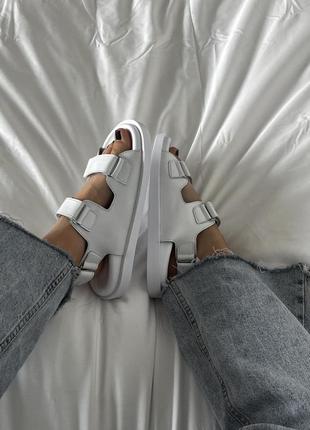 Шкіряні босоніжки