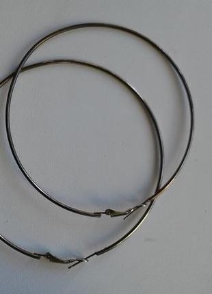 Серьги-кольца конго серебристые бижутерия2 фото