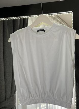 Футболка жіноча