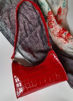Красная сумочка багет1 фото