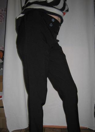 Элегантные женские черные брюки б/у, размер 46-48, укороченные костюмные3 фото
