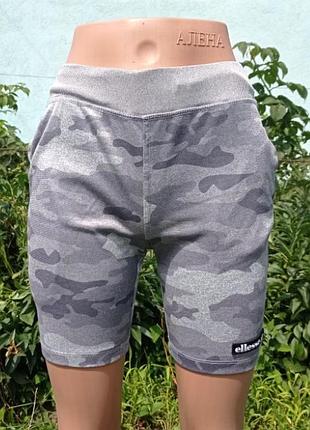 Шорты ellesse р. 10/11. камуфляж.