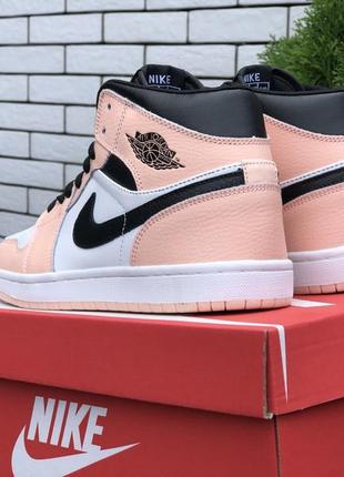 Жіночі кросівки nike air jordan 1 retro pink3 фото