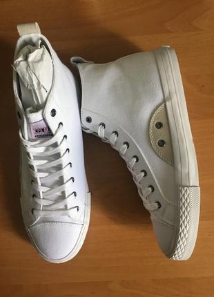 Мужские кеды guess
