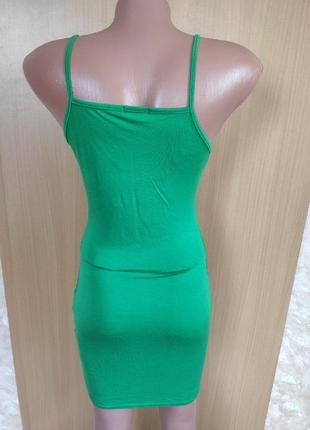 Зеленое трикотажное! платье по фигуре на тонких бретелях boohoo5 фото