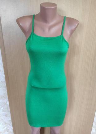 Зеленое трикотажное! платье по фигуре на тонких бретелях boohoo4 фото