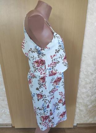 Молочне сатинове плаття в квітковий принт mango7 фото