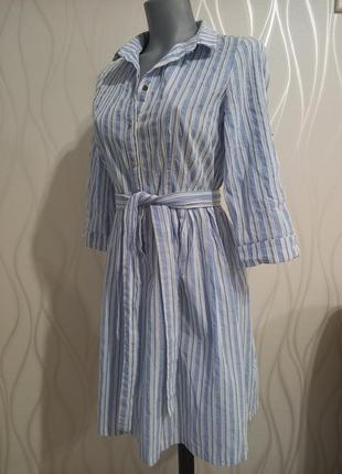 Гарна, шляхетна сукня в біло-блакитну смужку cortefiel.