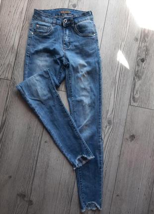Джинси джинсы скинни с необработаным низом1 фото
