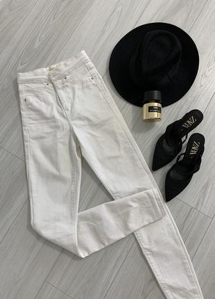 River island білі джинсові штани