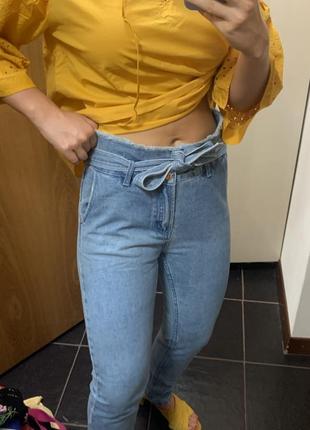 Голубые джинсы мом джинсы-мом зауженные джинсы джинси4 фото