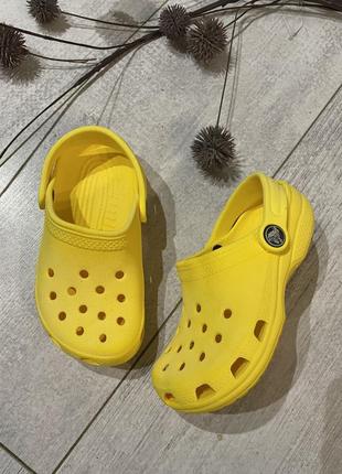 Крокси оригінал  crocs classic kids clog t 206991 lemon/ крокси оригинал 28-28 размер шлепанцы crocs цвет жёлтый