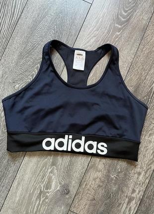 Топ adidas