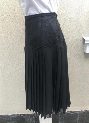 Чёрная юбка плиссе,складка, по бедрам кружево,гипюр,нарядная,вечерняя, vila3 фото