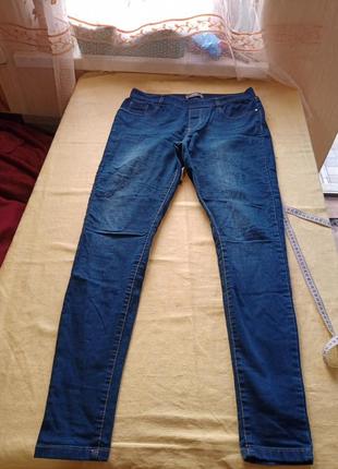 Джинси стрейчові