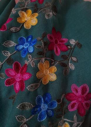 Палантин, шарф, парэо цветная машинная вышивка качество