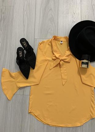 Жовта блуза