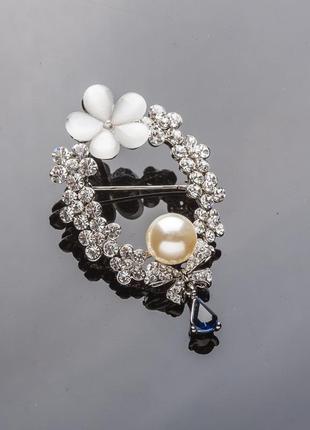 Брошка віночок "перлина", підвіска - синій кристал