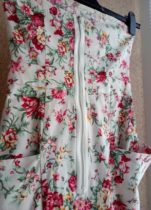 Сукня в квітковий принт з рюшами4 фото