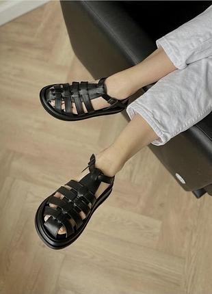 Трендові сандалі з натуральної шкіри