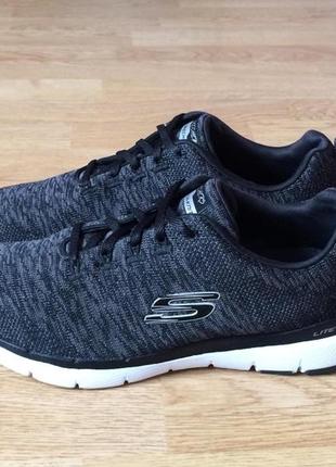 Кросівки skechers 39 розміру в ідеальному стані2 фото