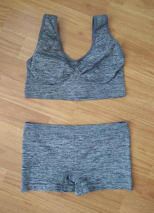 Костюм спортивний