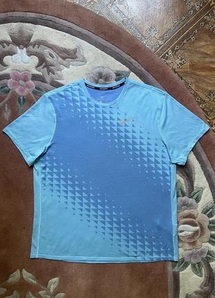Спортивна футболка nike zonal cooling