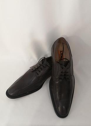 Vero cuoio шкіряні туфлі з завуженим носком