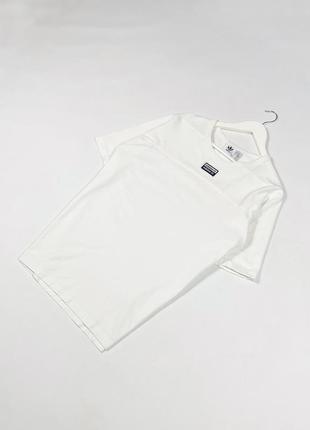 Adidas чоловіча футболка