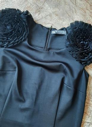 Сукня маленька чорна вечірнє святкове святкове плаття чорне маленьке погони волани рюші класичне класика5 фото