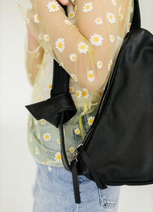 Жіноча чорна сумка з натуральної шкіри, шкіряна сумка кросбоді4 фото
