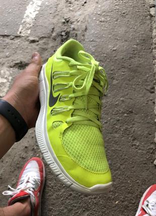 Nike free 5.0 оригинал, очень яркие2 фото