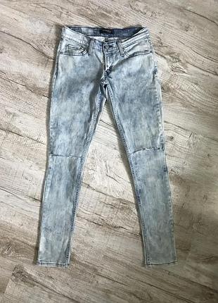 Джинсы levi’s 4