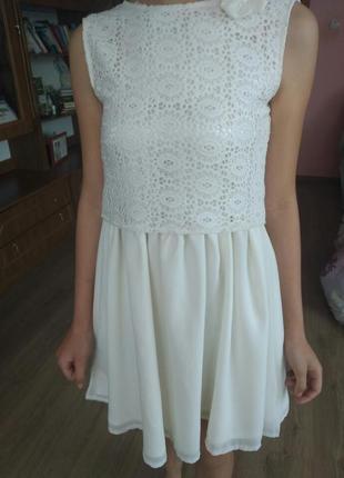 Біле кружевне плаття1 фото