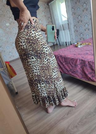 Леопардовая юбка с разрезом на пуговицах вискоза высокая посадка3 фото