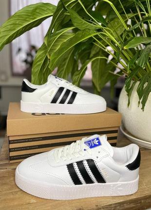 Жіночі кроссівки adidas samba white/black, білі з чорними полосами, шкіряні