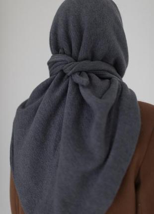 Косынка на голову женская современная утепленная зимняя из ангоры стильная темно-серого цвета2 фото