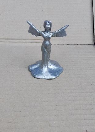 Алюминиевая статуэтка девушка в платье фигурка металлическая
