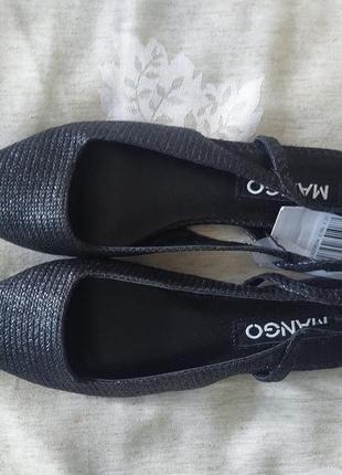 Шкіряні босоніжки mango
