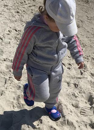 Костюм спортивный