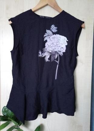Стильная блуза с цветком размер с-м zara
