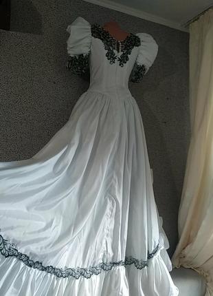 Вінтажна сукня королеви3 фото