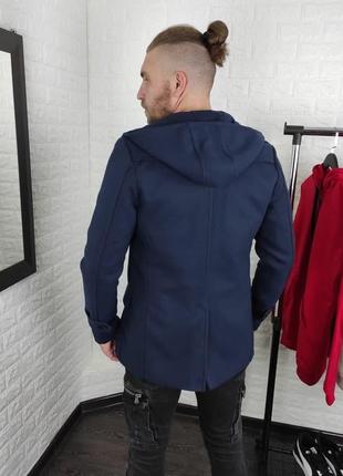 Чоловіче двобортне кашемірове пальто з капюшоном темно-синє3 фото