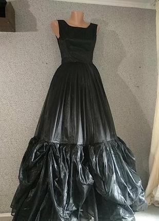 Вінтажна сукня королеви