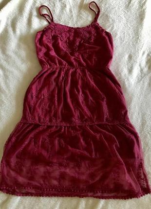 Шикарное коктельное гипюровое платье бордового цвета, xs-s