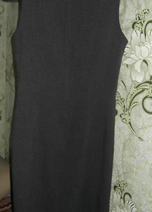 Серое класическое платье